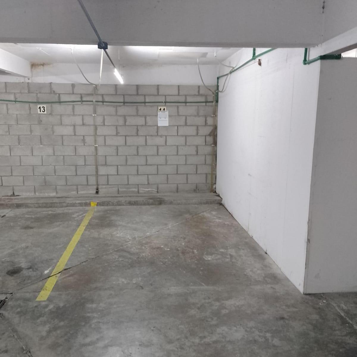 Excelente Cochera a Una Cuadra de Triunvirato 5