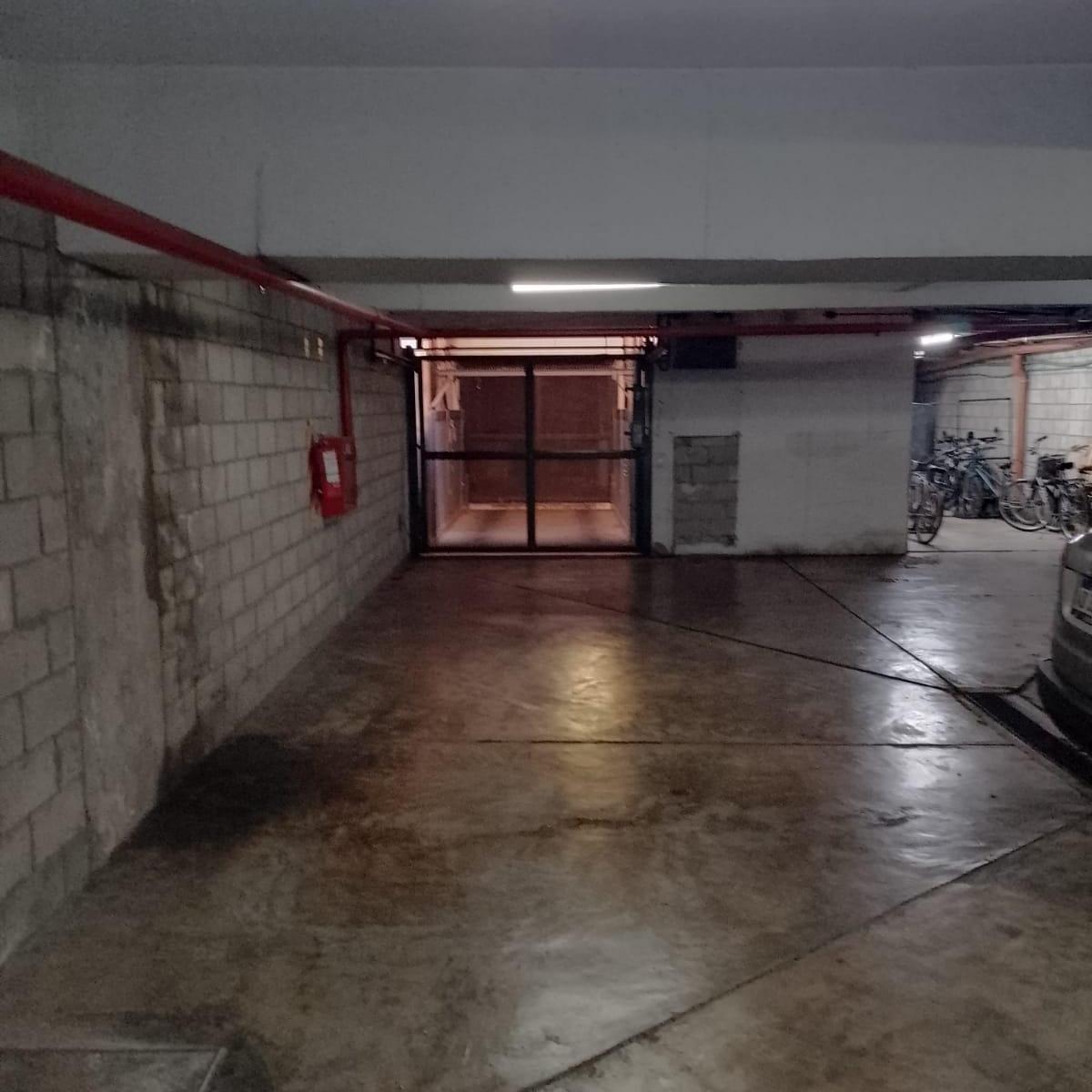 Excelente Cochera a Una Cuadra de Triunvirato 3