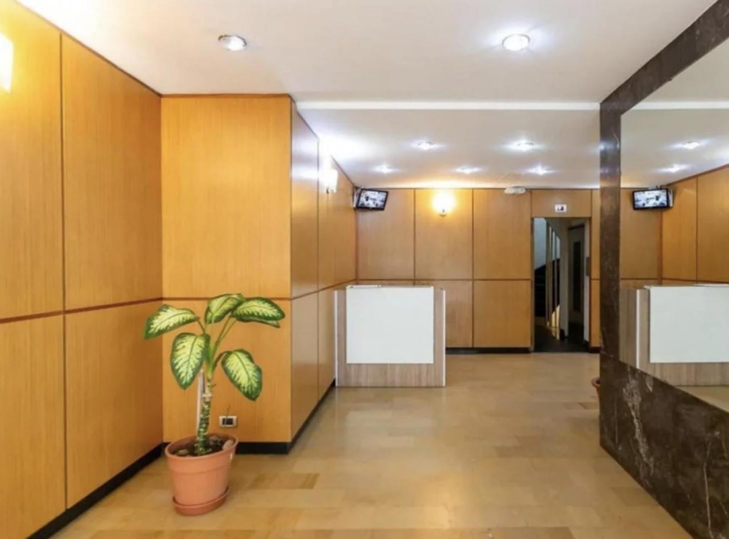 Foto de Dueño vende Monoambiente reciclado, muy luminoso, bajas expensas, imagen 1