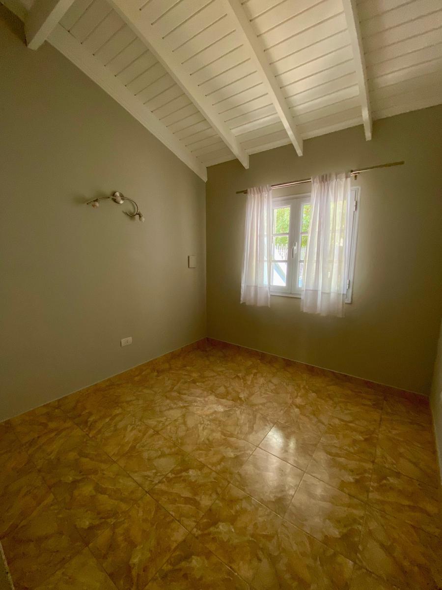 Casa de 3 Dorm. en Barrio San Lorenzo 4
