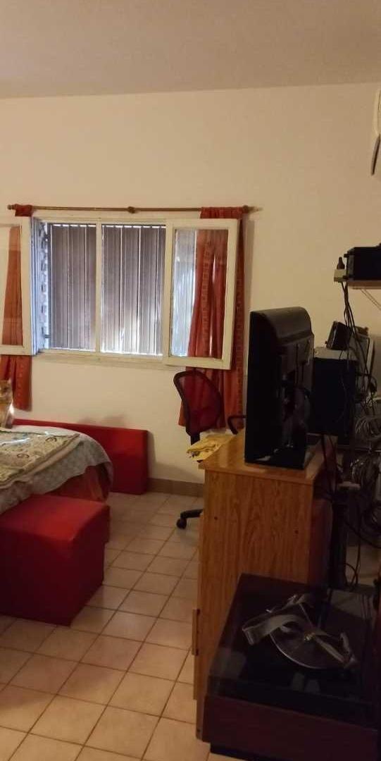Foto de Vende Casa con 2 departamentos sobre calle Gonzalez Larrosa, imagen 4