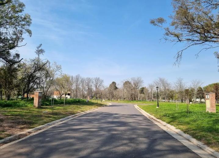 LOTE A LA VENTA EN BARRIO SAN JUAN CHICO.