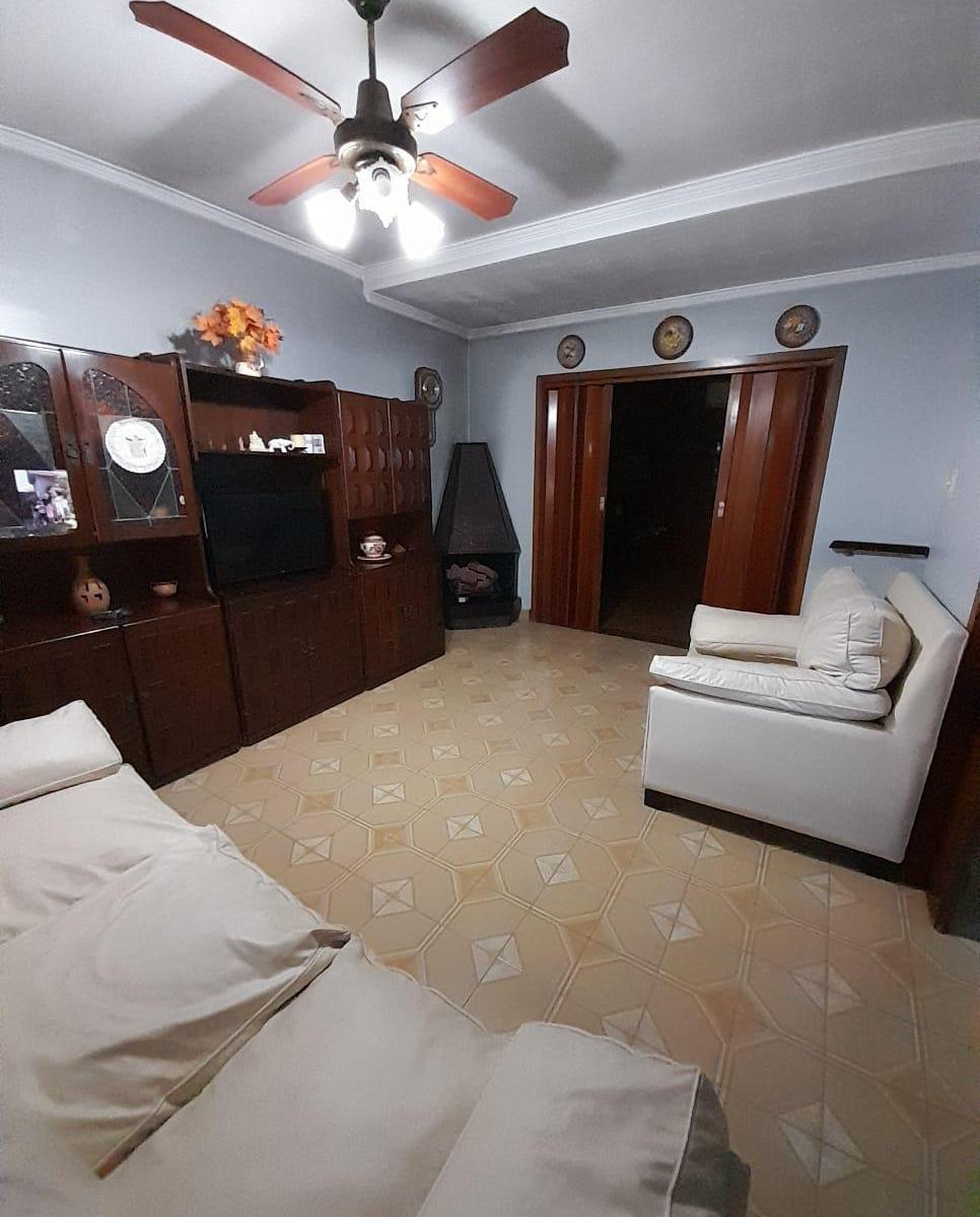 Casa en Venta en Berazategui 3