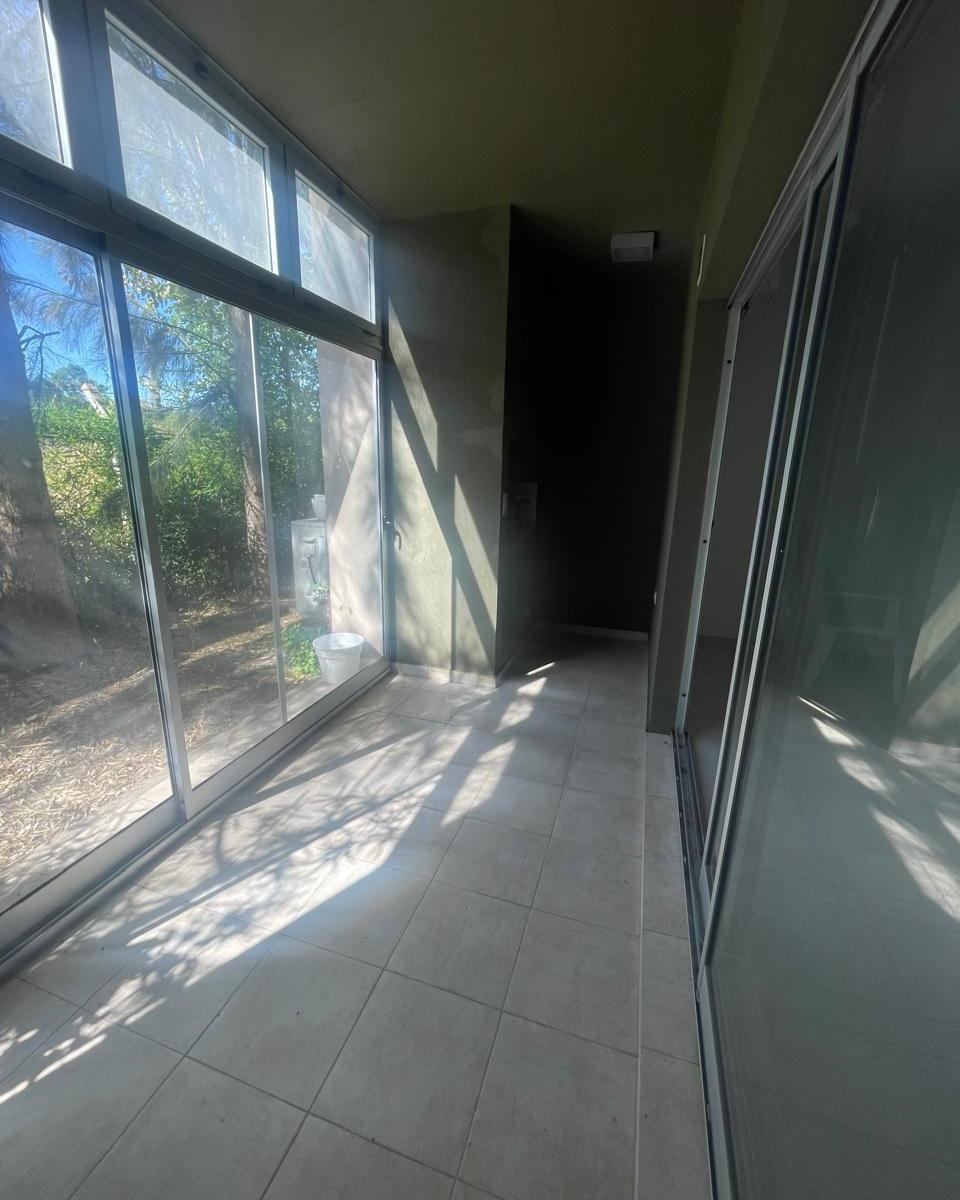 Foto de DEPARTAMENTO DE 2 AMBIENTES A LA VENTA EN BARRIO CERRADO, imagen 2