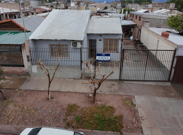 Casa en alquiler. 1