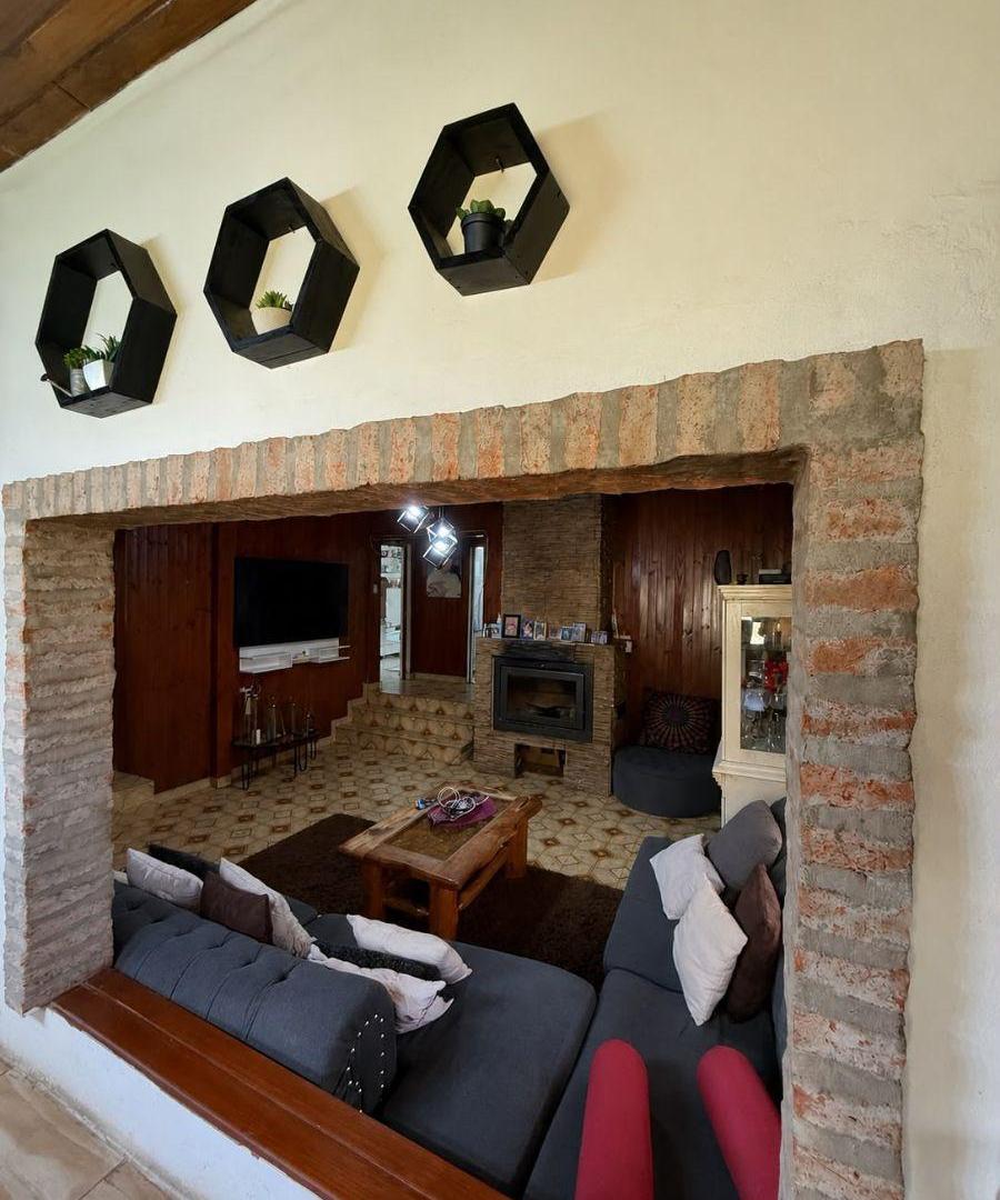 Foto de casa en alquiler con gran parque y pileta !, imagen 3