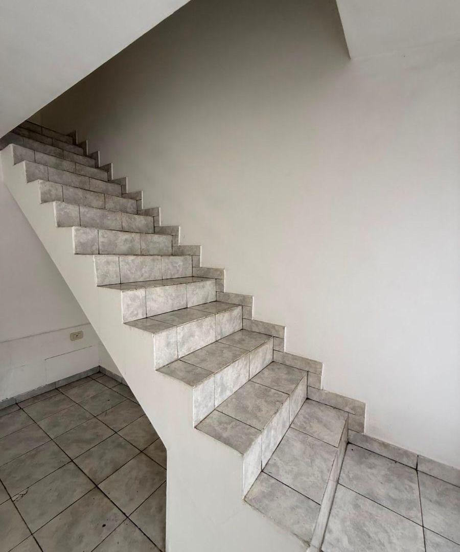 Foto de DUPLEX EN ALQUILER CON AMPLIO JARDIN ITUZAINGÓ, imagen 4
