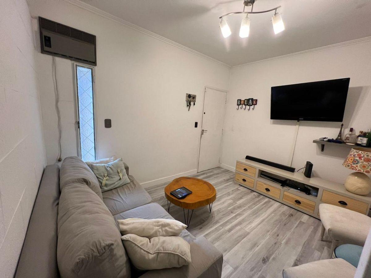 Foto de CASA VENTA USD 99.000 O USD 65.000 Y CUOTAS, imagen 2