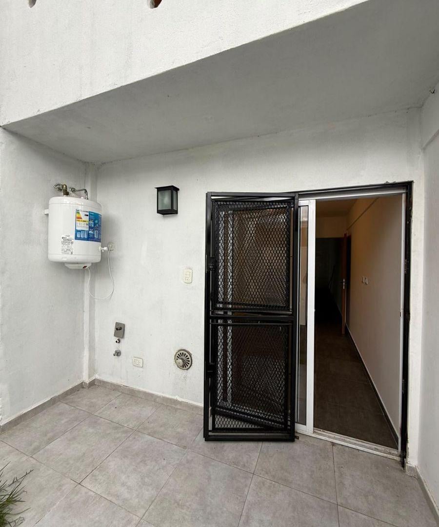 Foto de Alquiler departamento a estrenar y con patio en Castelar, imagen 5
