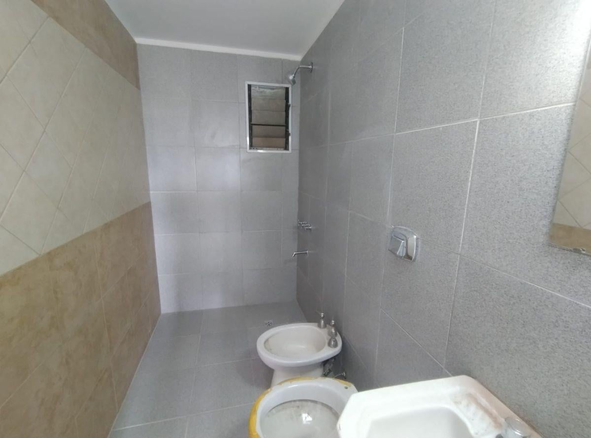 Foto de DEPARTAMENTO EN ALQUILER CERCA DEL HOSPITAL DE MORON, imagen 2