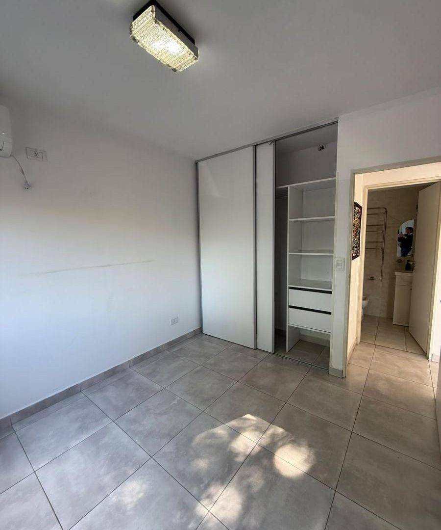 Foto de Alquiler departamento 2 ambientes muy luminoso opcional cochera, imagen 2
