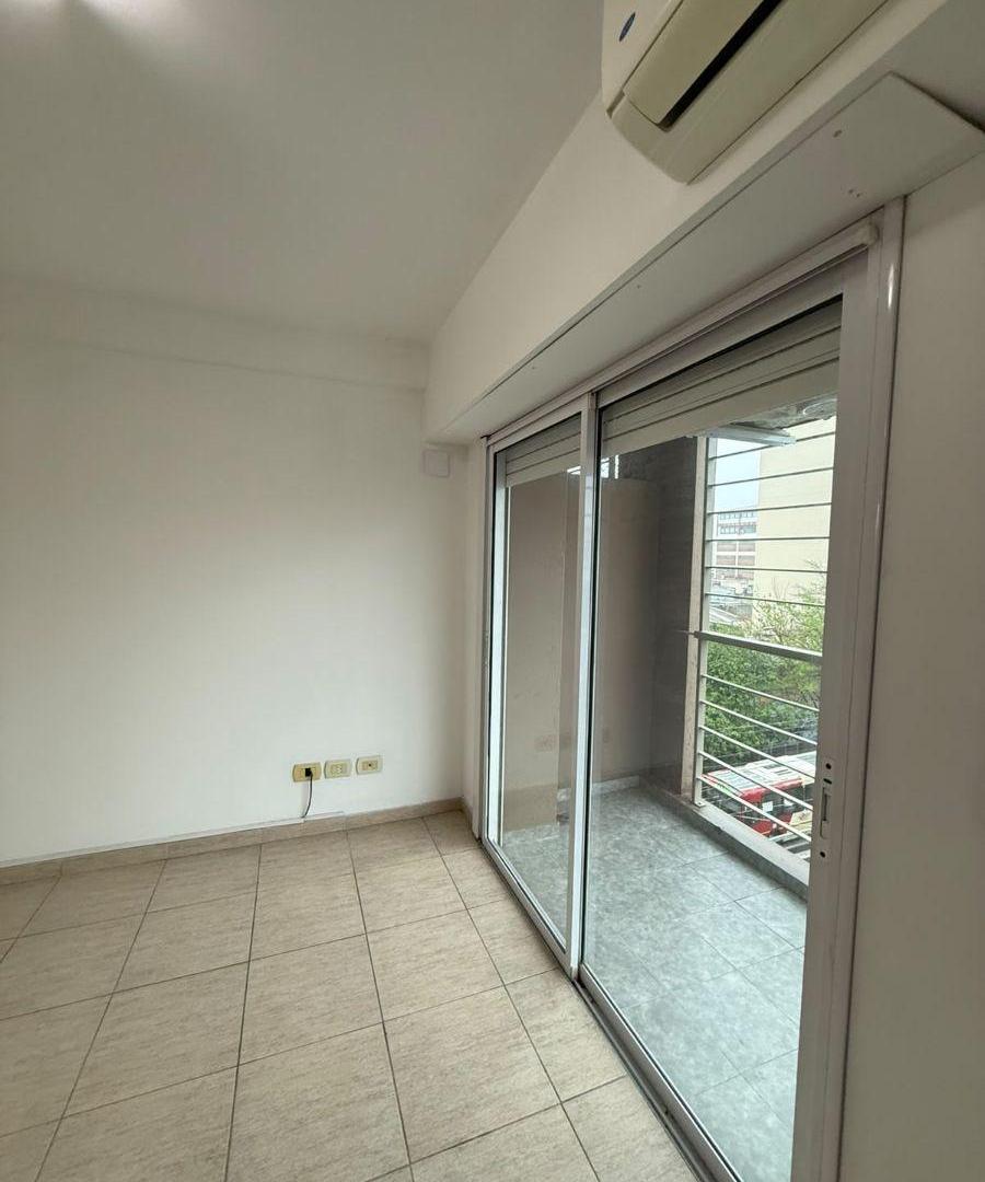 Foto de Departamento monoambiente en alquiler una cuadra de la Estación, imagen 3