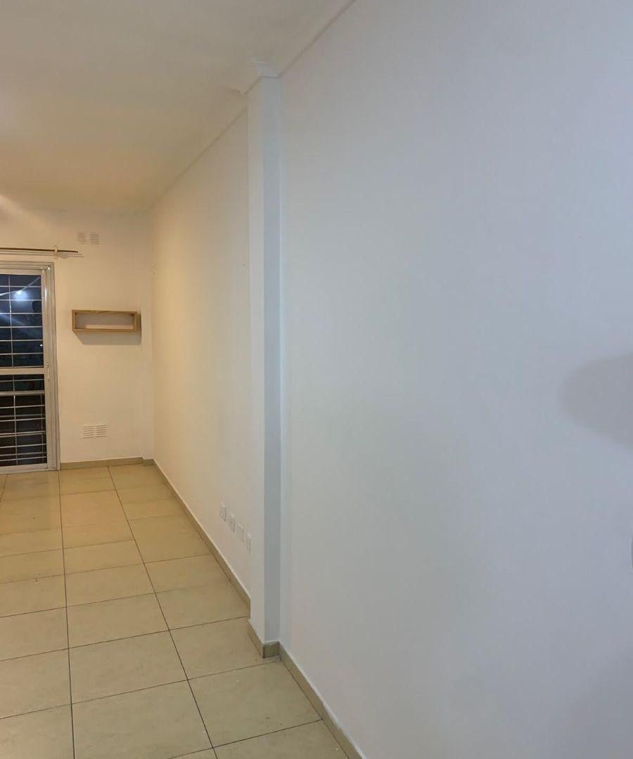 Foto de Departamento monoambiente en alquiler Moron ! Ingreso en Noviembre, imagen 2