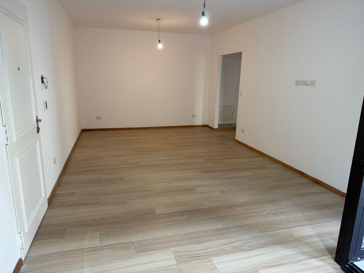 Foto de Caballito: Venta Depto de 2 amb con patio, parrilla y cochera, imagen 3