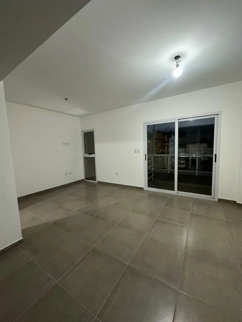 VENTA DE MONOAMBIENTE A ESTRENAR AL FRENTE CON BALCON APTO CREDITO 7