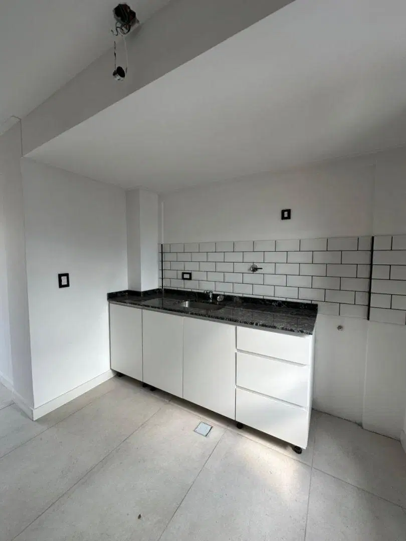 ALQUILER DE DEPARTAMENTO NUEVO A ESTRENAR 2 AMB MORON 2
