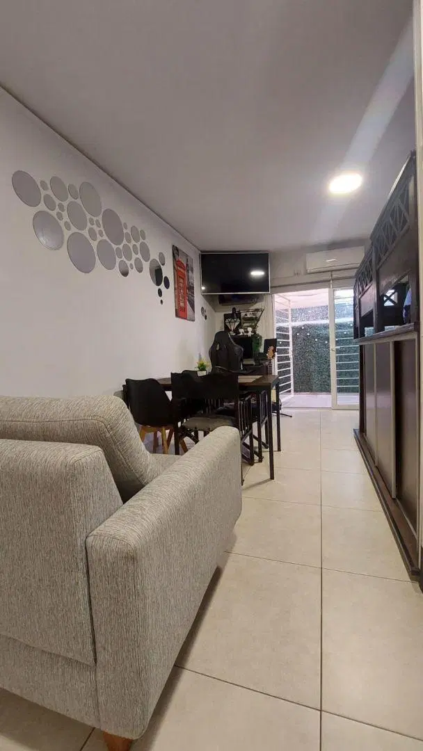 ALQUILER DE MONOAMBIENTE CON COCHERA Y PATIO 2