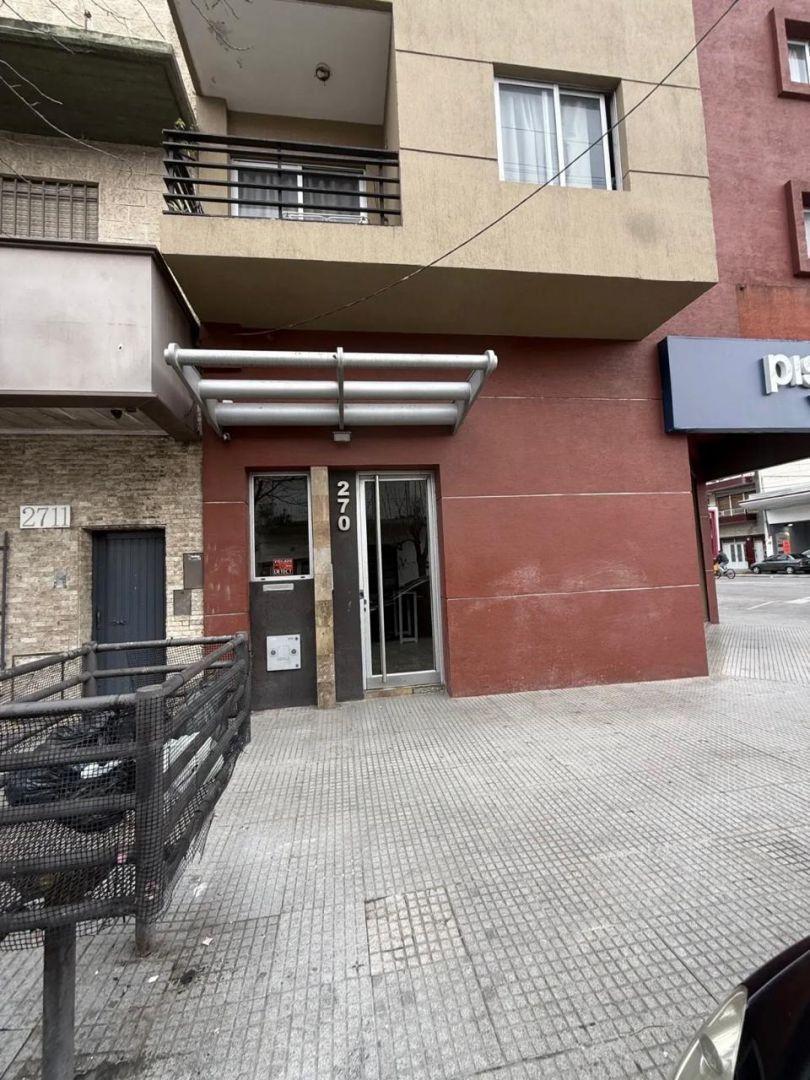 Foto de EXELENTE DOS AMBIENTES EN LOMAS DEL MIRADOR!!!!, imagen 2