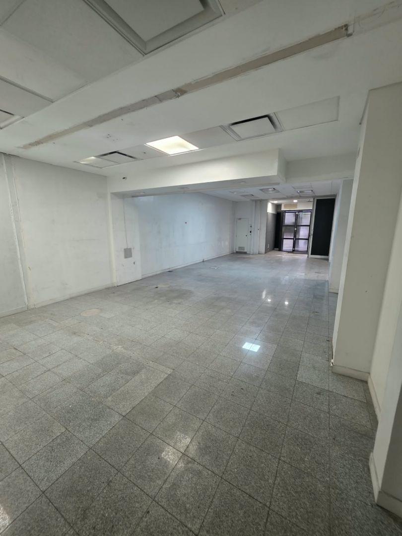 Foto de ALQUILER DE LOCAL COMERCIAL DE 460M2 SOBRE J.M. ROSAS 1000, imagen 5