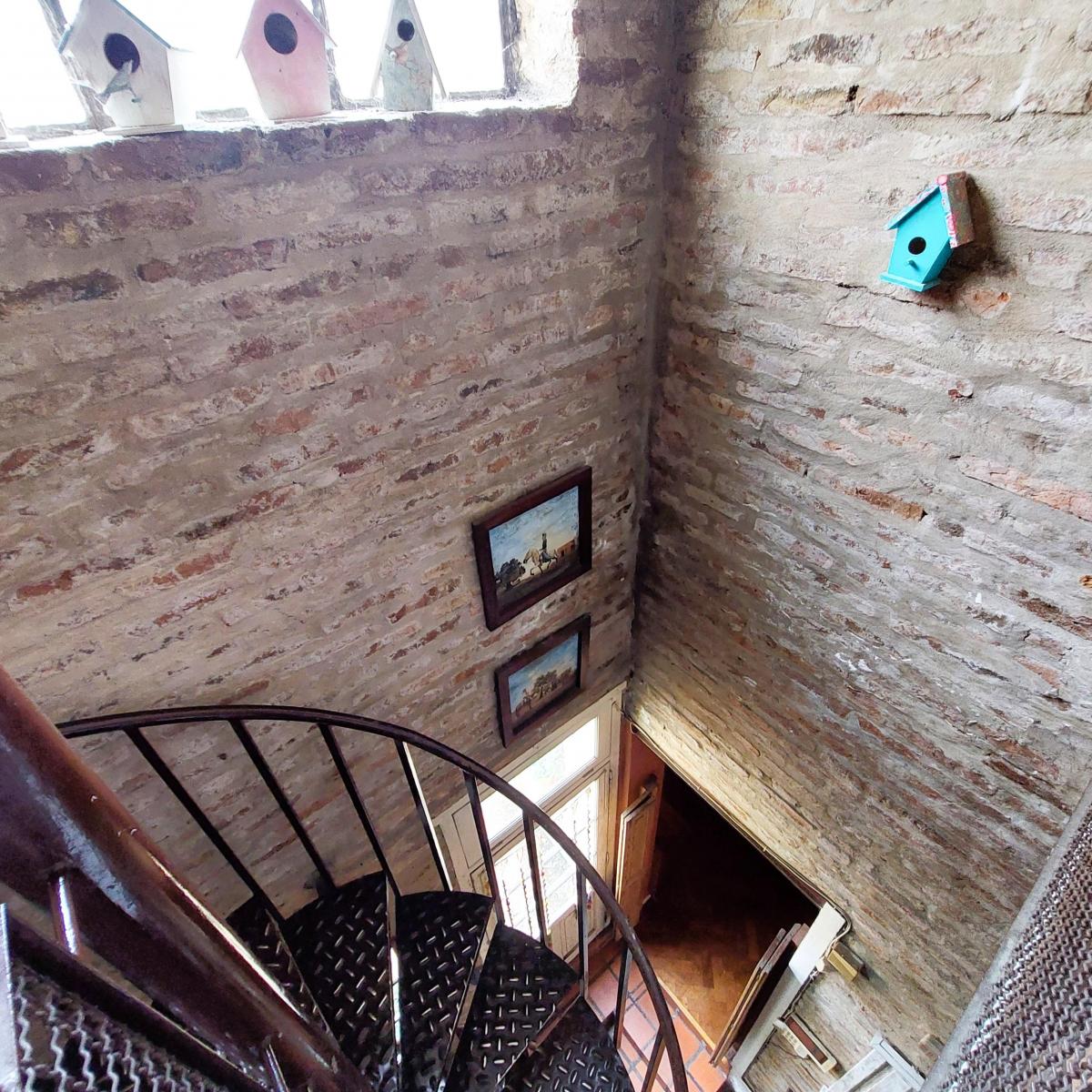 Importante Casa en Amplio Lote Propio / Coghlan 2