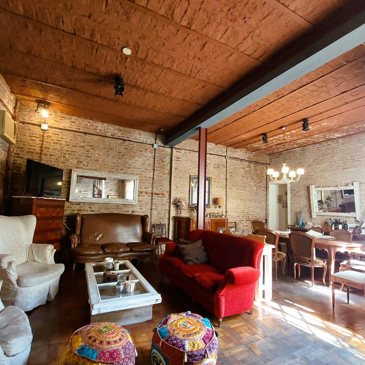 Importante Casa en Amplio Lote Propio / Coghlan 5