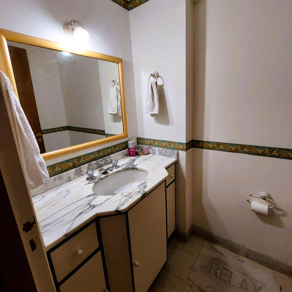 Excelente Semipiso con Cochera en Barrancas de Belgrano 2