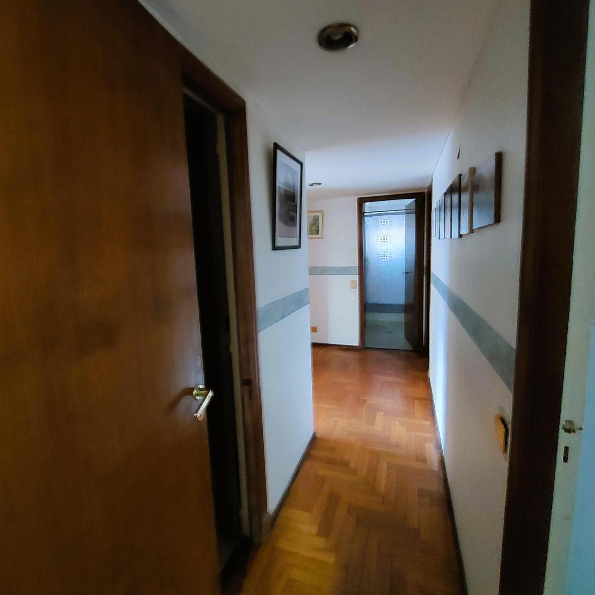 Excelente Semipiso con Cochera en Barrancas de Belgrano 3