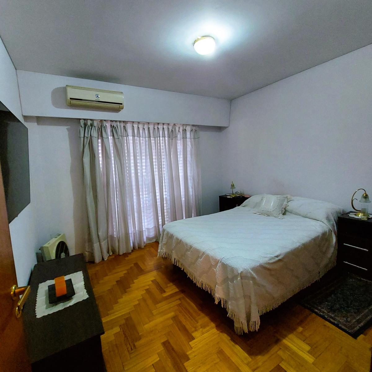 Excelente Semipiso con Cochera en Barrancas de Belgrano 5