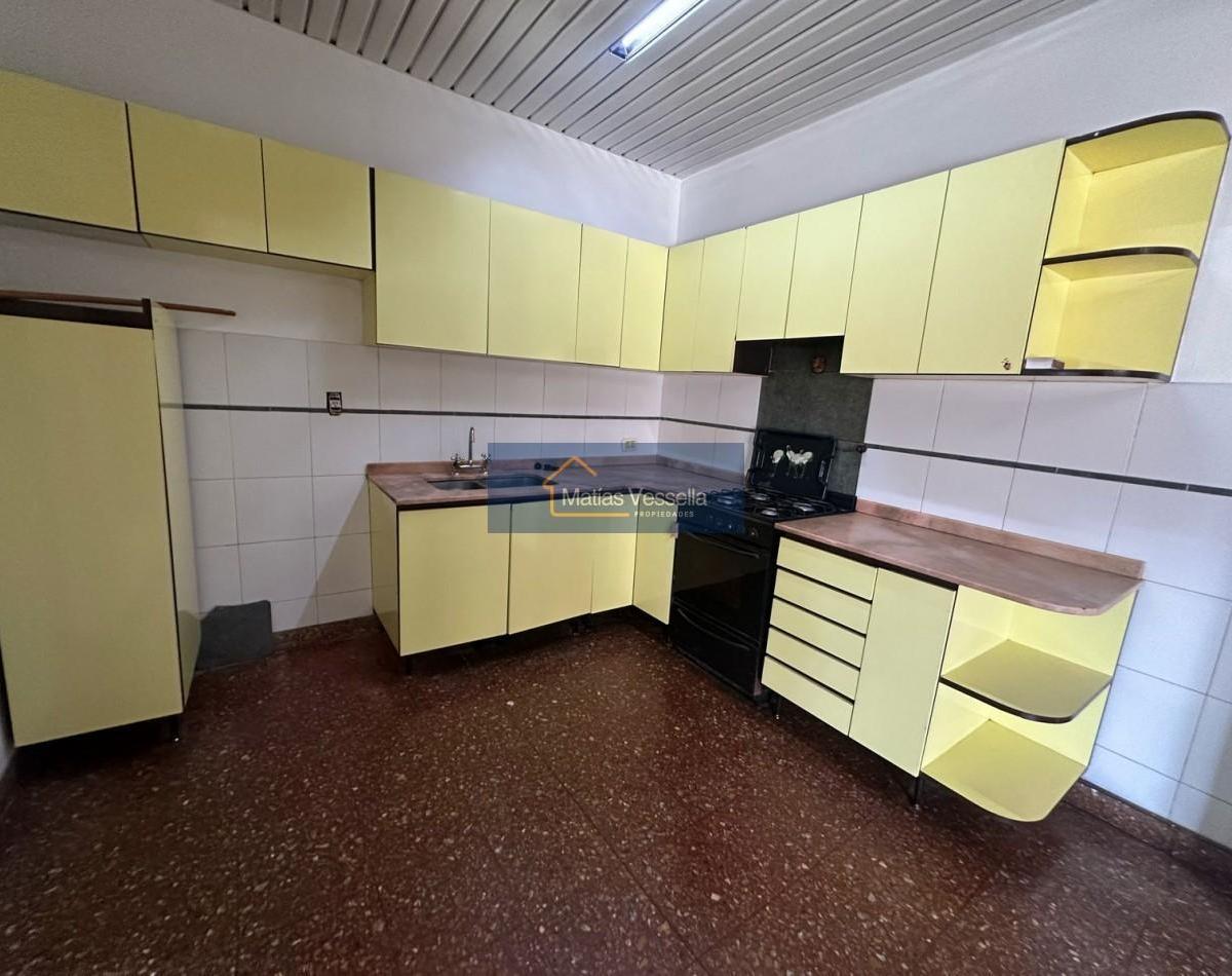 Hermosa casa 5 ambientes Caseros