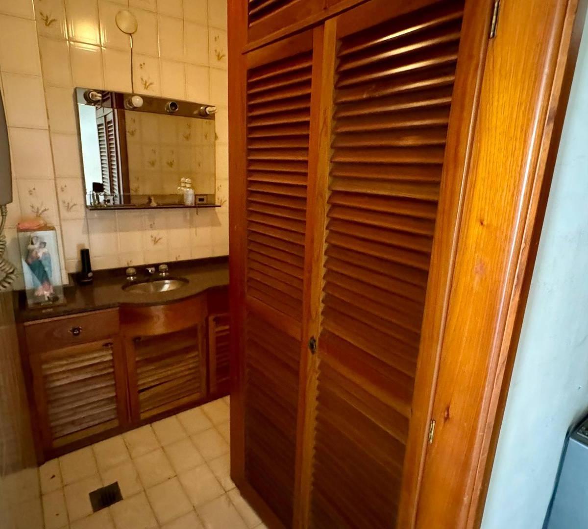 Venta Dúplex de 4 Ambientes en Villa Luro. Patio. Fondo. Cochera. Apto Crédito 2