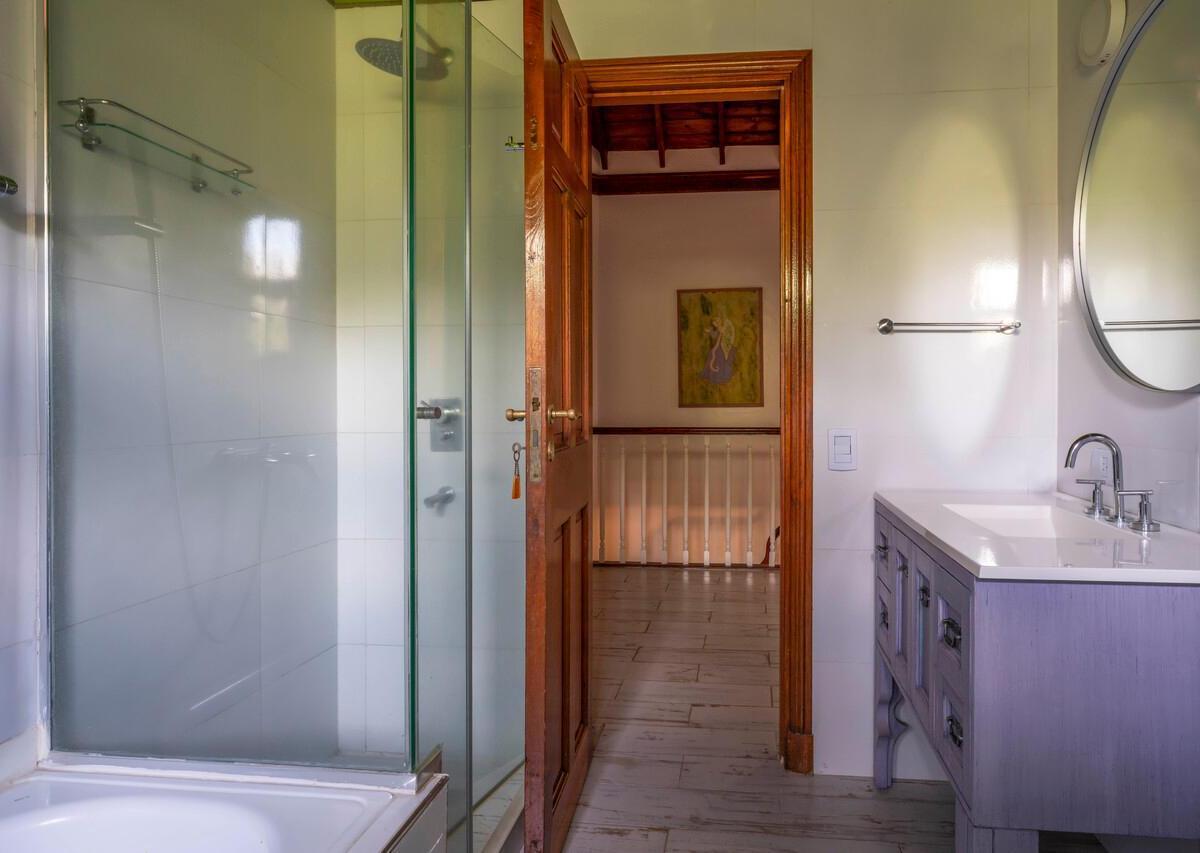 Foto de Venta casa Estilo Inglés reciclada de 400m2 en Carmel CC sobre 3.000 m2, imagen 5