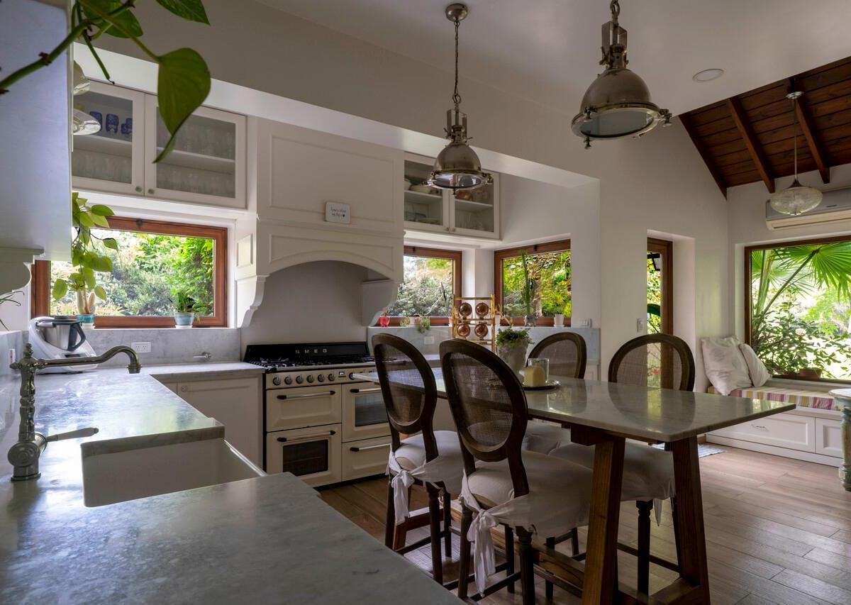 Foto de Venta casa Estilo Inglés reciclada de 400m2 en Carmel CC sobre 3.000 m2, imagen 3