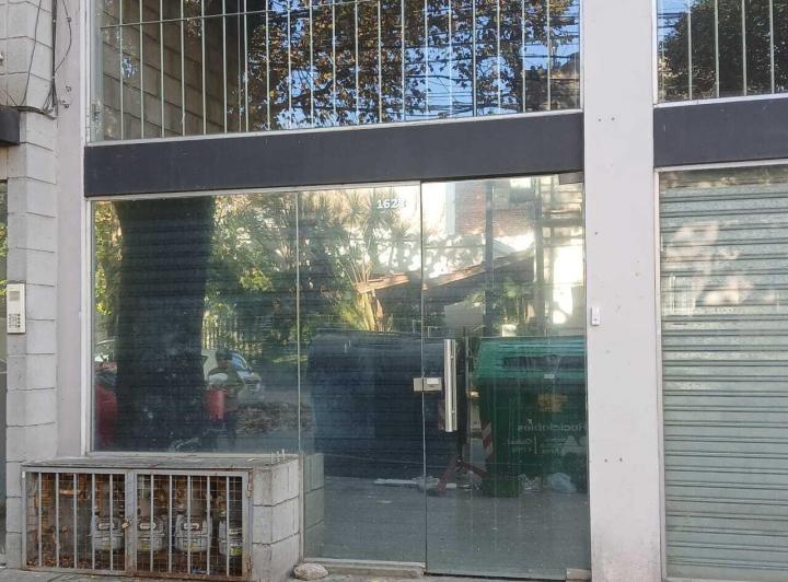 Venta Local Comercial en Villa Ortuzar 2
