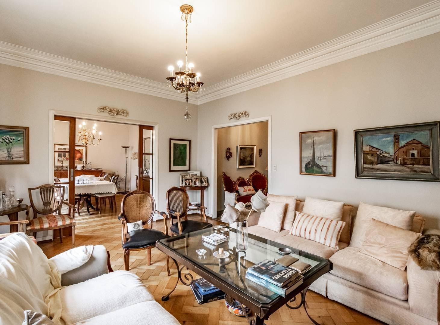 Foto de Venta de Departamento 5 Ambientes en Recoleta, imagen 2