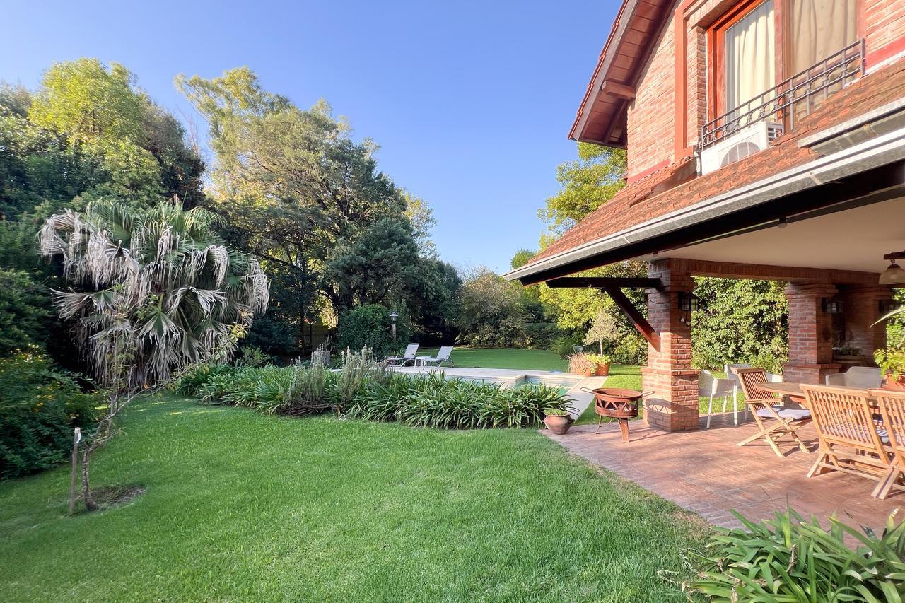 Foto de Venta de casa 7 ambientes sobre espectacular lote de 1478 m² en, imagen 4