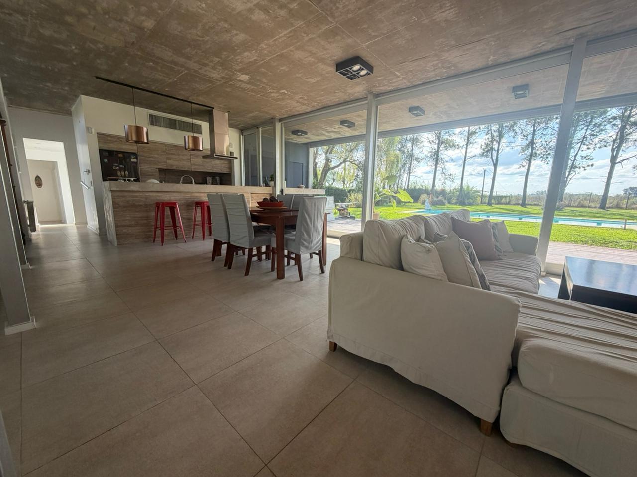 Foto de CASA 4 AMBIENTES EN VENTA Exaltación de la Cruz- Parque Exaltación - Pileta 2600 m2 de parque, imagen 3