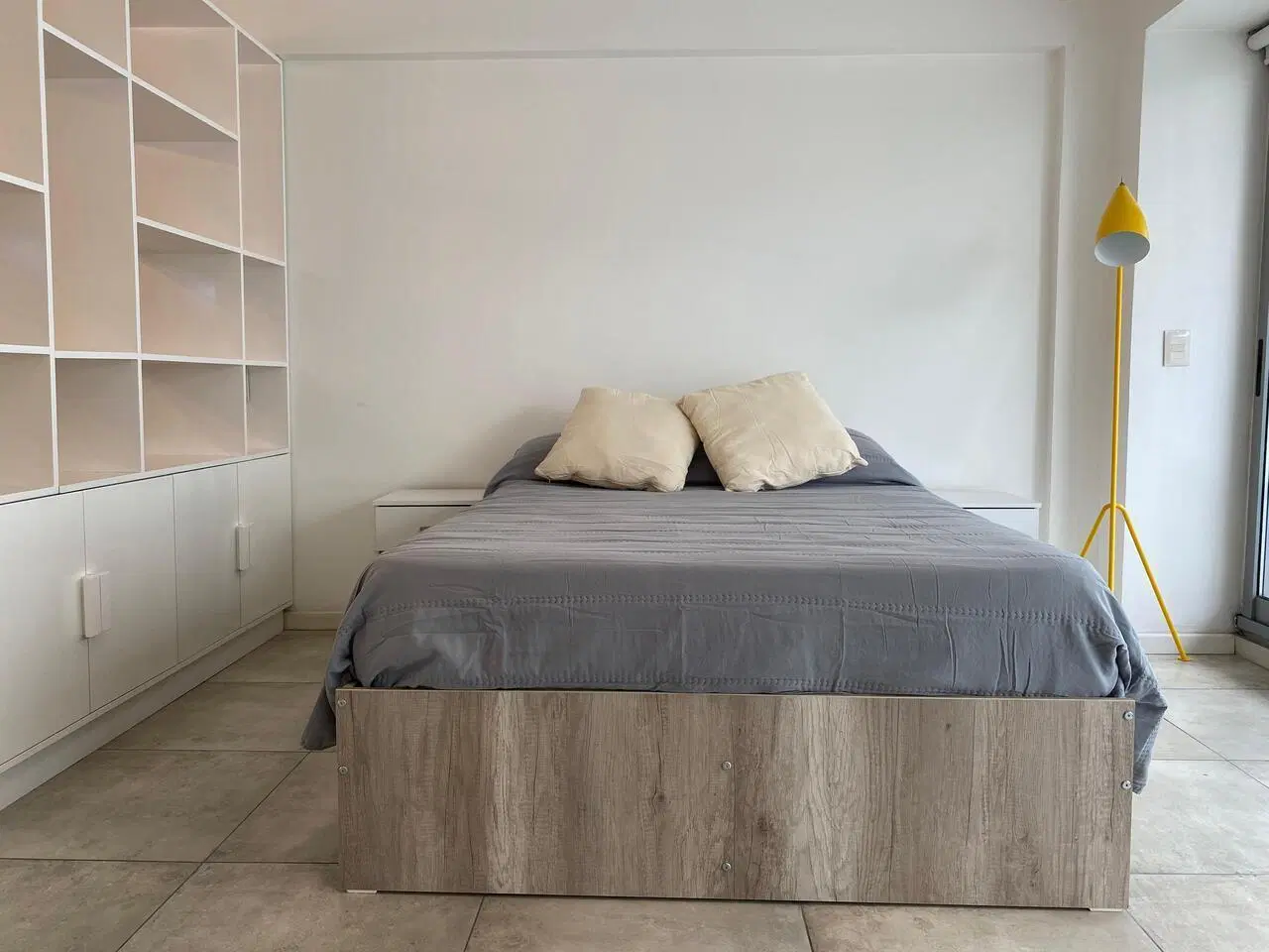 Alquiler Temporario - Recoleta - Av. Santa Fe y Agüero, departamento tipo LOFT piso 8 al frente. 8