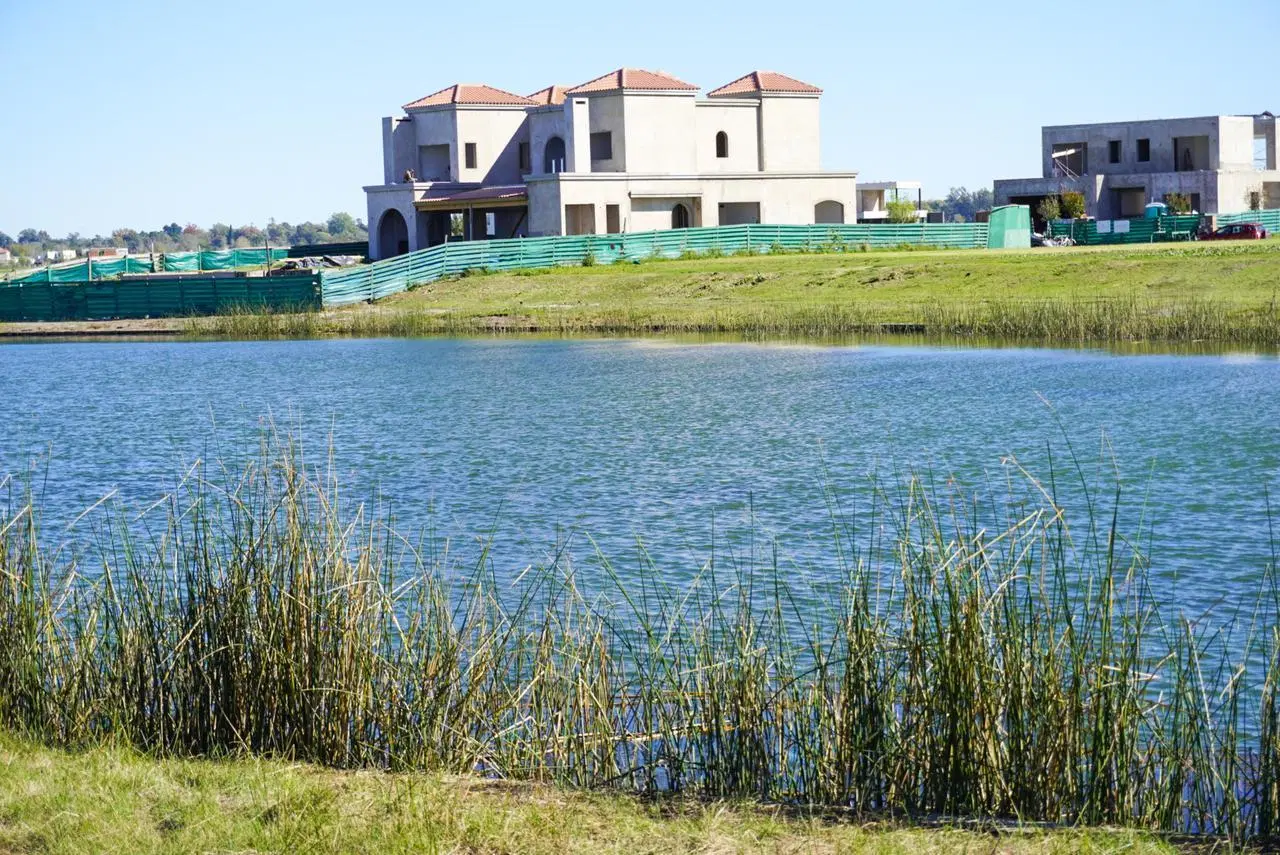 Venta lote a la laguna, Barrio Amarras - Puertos, Escobar 2