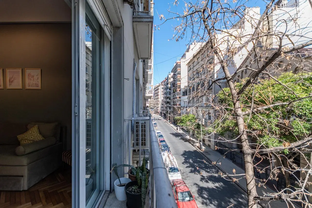 ALQUILER Departamento 3 ambientes mas dependencia, en RECOLETA 4