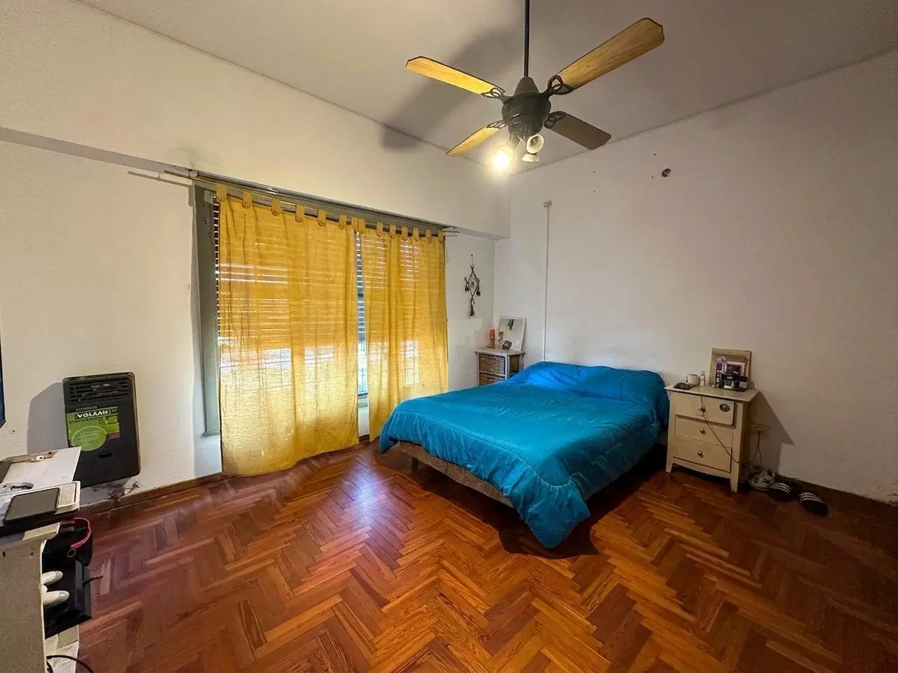 Casa 2 ambientes con cochera en venta en Villa De Mayo 4