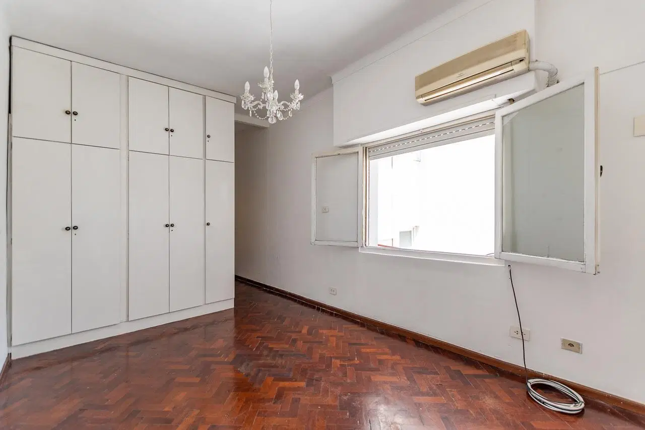 VENTA Departamento 3 ambientes mas escritorio, en BELGRANO R 4
