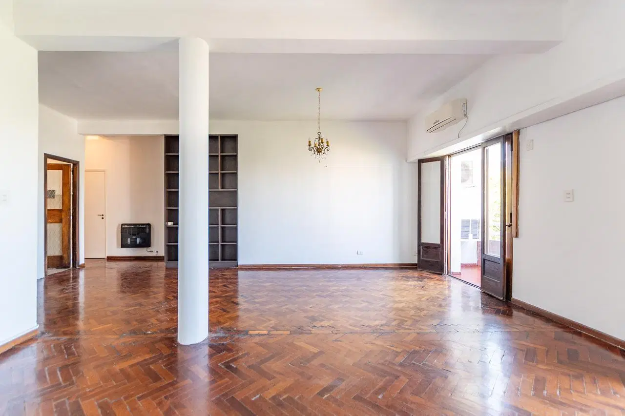VENTA Departamento 3 ambientes mas escritorio, en BELGRANO R 5