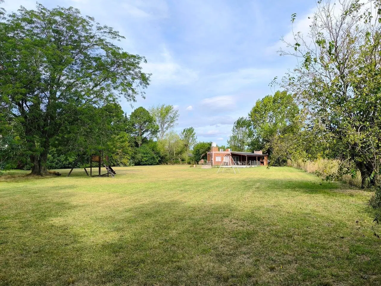 VENTA Casa 3 amb en Exaltación de la Cruz. Lote de 3.500 m²- pileta –sin expensas-apto crédito 4