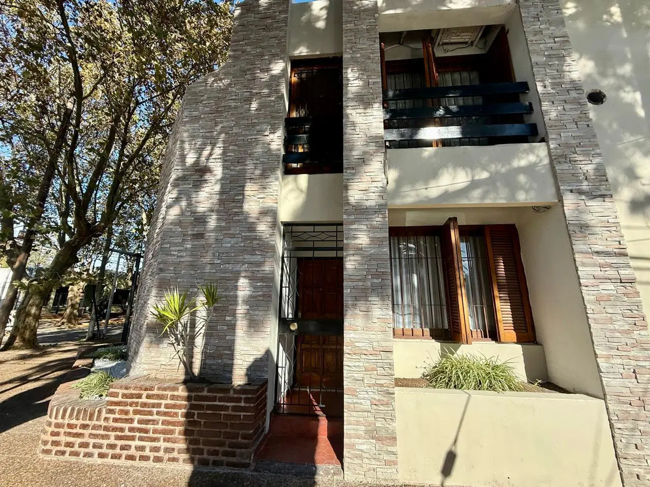 Venta casa 4 ambientes en Morón - Apto crédito 5