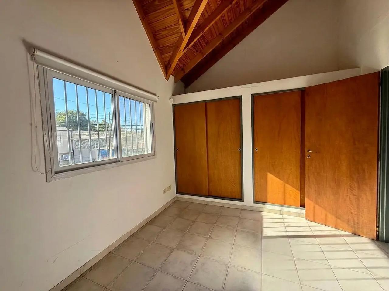 Foto de Venta casa 4 ambientes en Ituzaingó, imagen 4