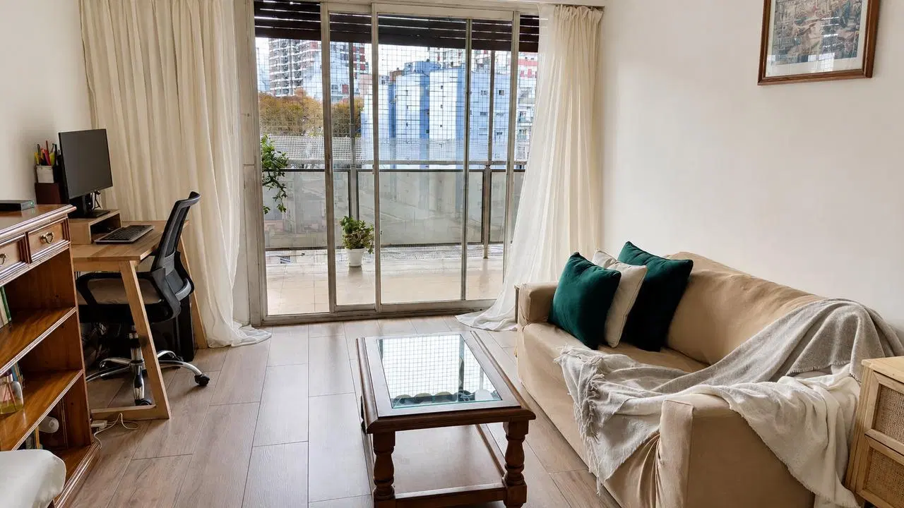 Venta de Departamento de 3 Ambientes con Balcón Terraza en Caballito 2