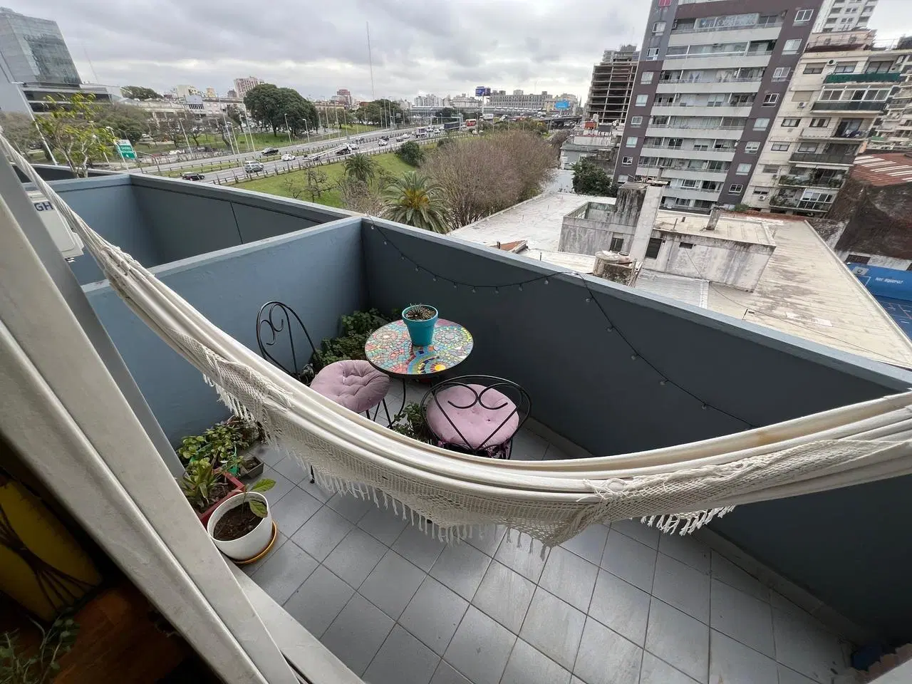 VENTA DEPARTAMENTO 4 AMBIENTES, COCHERA Y BAULERA, BARRACAS 3