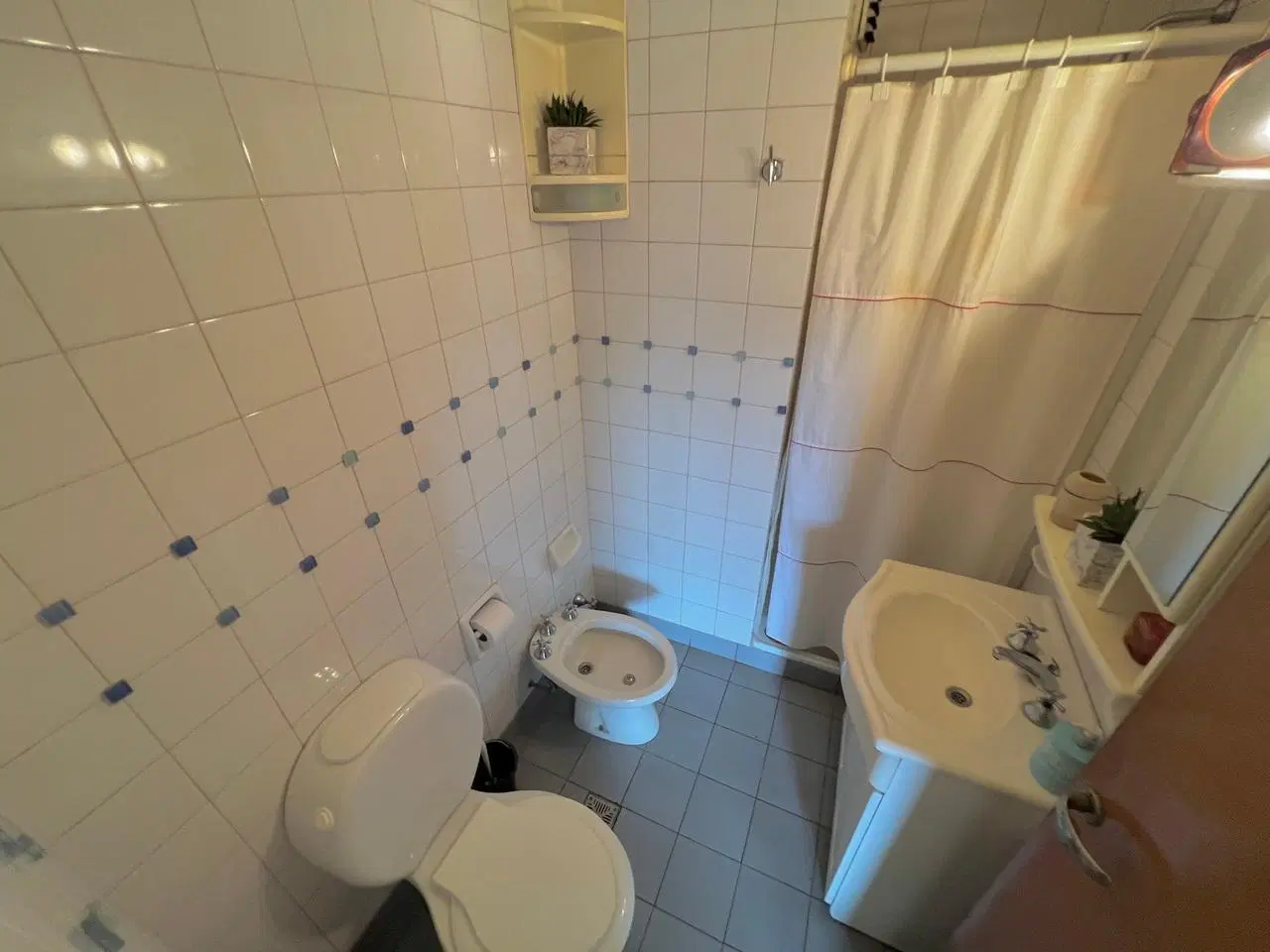 VENTA DEPARTAMENTO 4 AMBIENTES, COCHERA Y BAULERA, BARRACAS 5