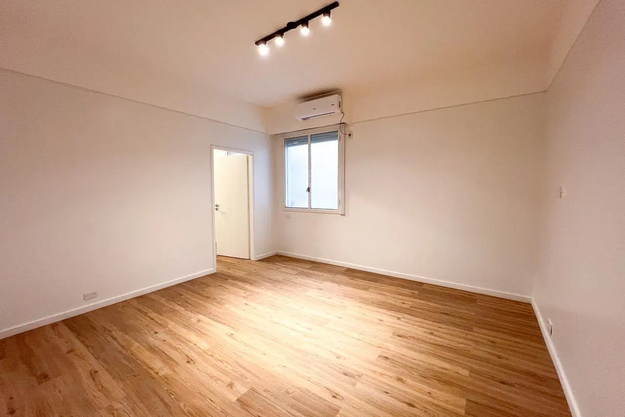 Venta de Departamento 3 Ambientes en PALERMO a una cuadra del Jardín Botánico. RECICLADO A NUEVO. 3