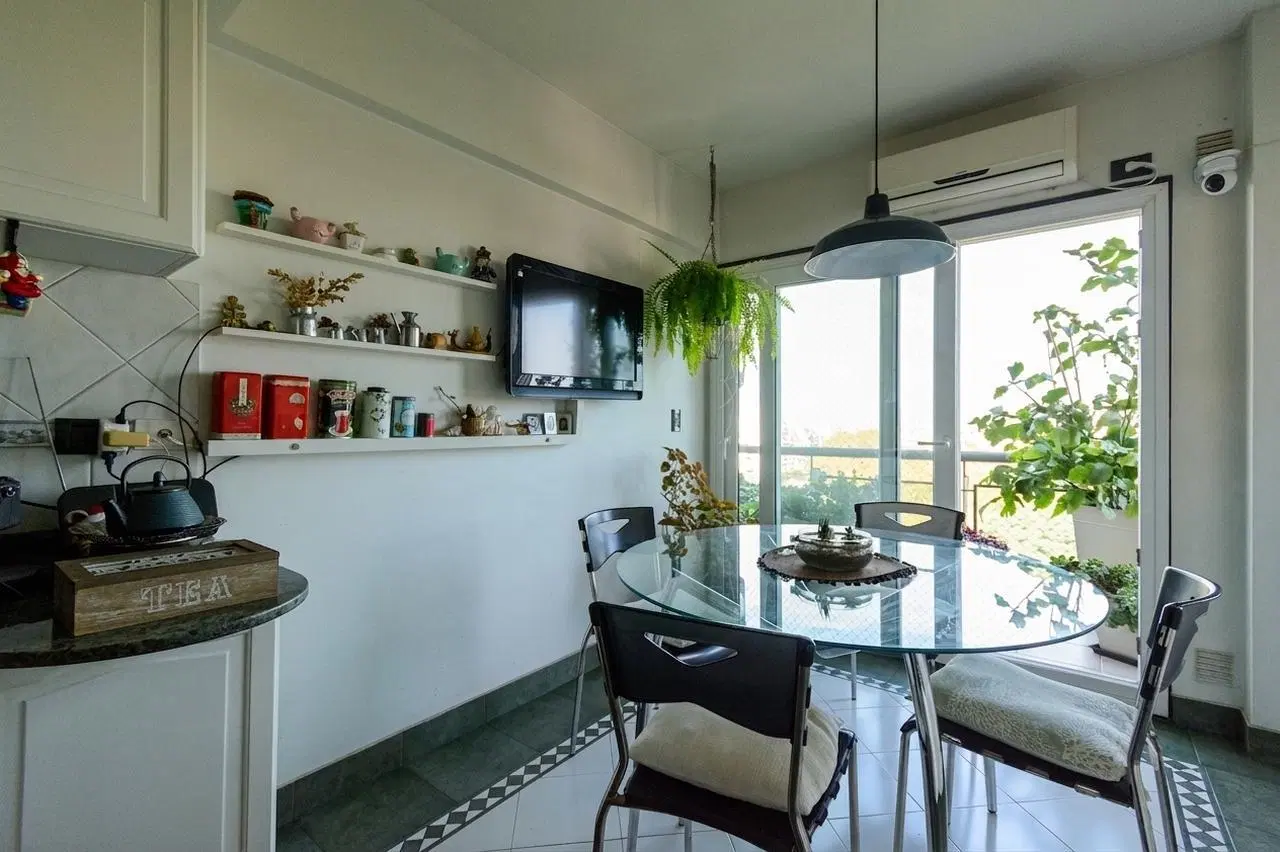 Departamento Piso en venta frente al Parque Chacabuco | 4 ambientes + dependencia + cochera 5